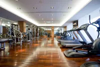 Queena Plaza Hotel - Gym
