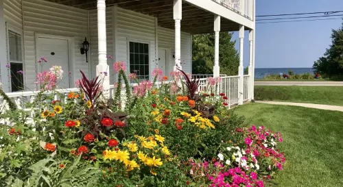 Bay Breeze Resort