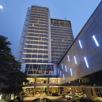 Grand Mercure Solo Baru Hotels near The Park Solo