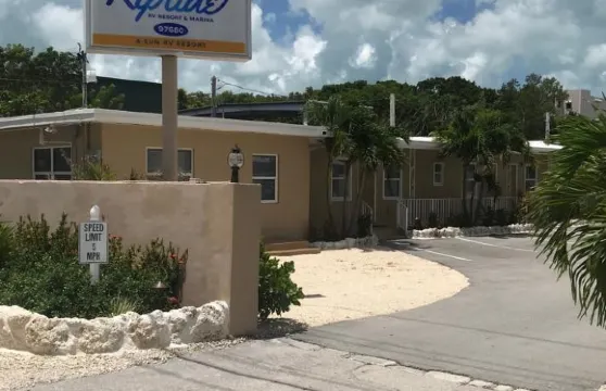 Sun Outdoors駱賊島