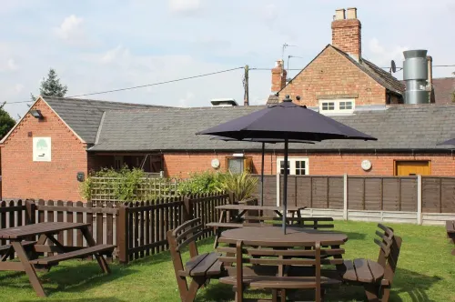 The Royal Oak Hotels in Long Whatton and Diseworth