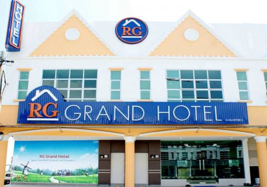Rg Grand Hotel Parit Raja Updated 2021 Price Reviews Trip Com