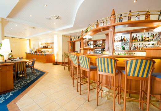 1. 호텔 파트너..