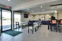 Quality Inn & Suites Athens University Area فنادق في Oconee County