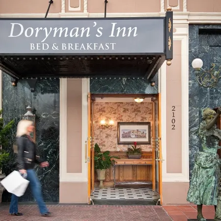 Doryman's Oceanfront Inn