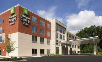 Holiday Inn Express & Suites North Brunswick