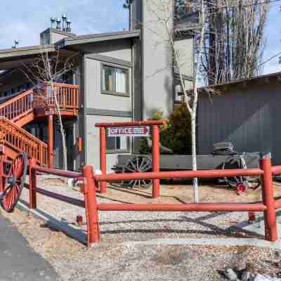 Big Bear Frontier Hotel Exterior