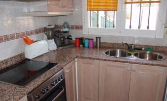 House with 3 Bedrooms in La Nucia, with Wonderful Sea View, Pool Acces