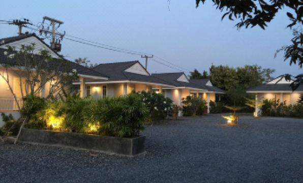 Kiengnam Resort - Housity