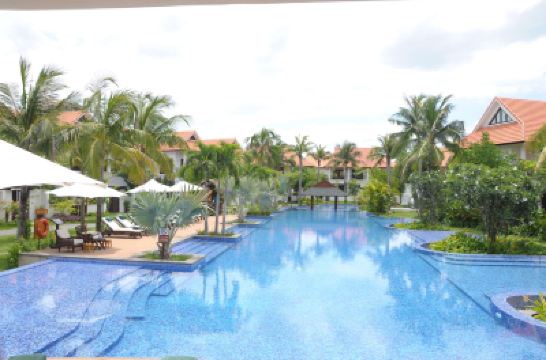 屋外プール フラマ リゾート ダナンの写真