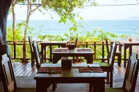 Phi Phi Phu Chalet Resort Hotels in Phi Phi Islands