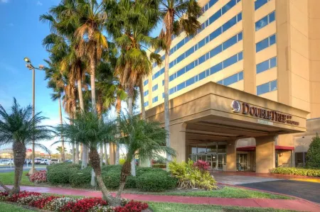 DoubleTree by Hilton Orlando Airport Hotel