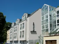 Hotel am Schlosspark , Wiesbaden Hotels in Walluf