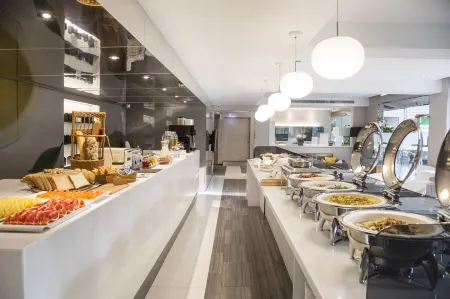 Dandy Hotel - Tianmu Branch Отели рядом с достопримечательностью «Shi Lin Ci Cheng Gong»