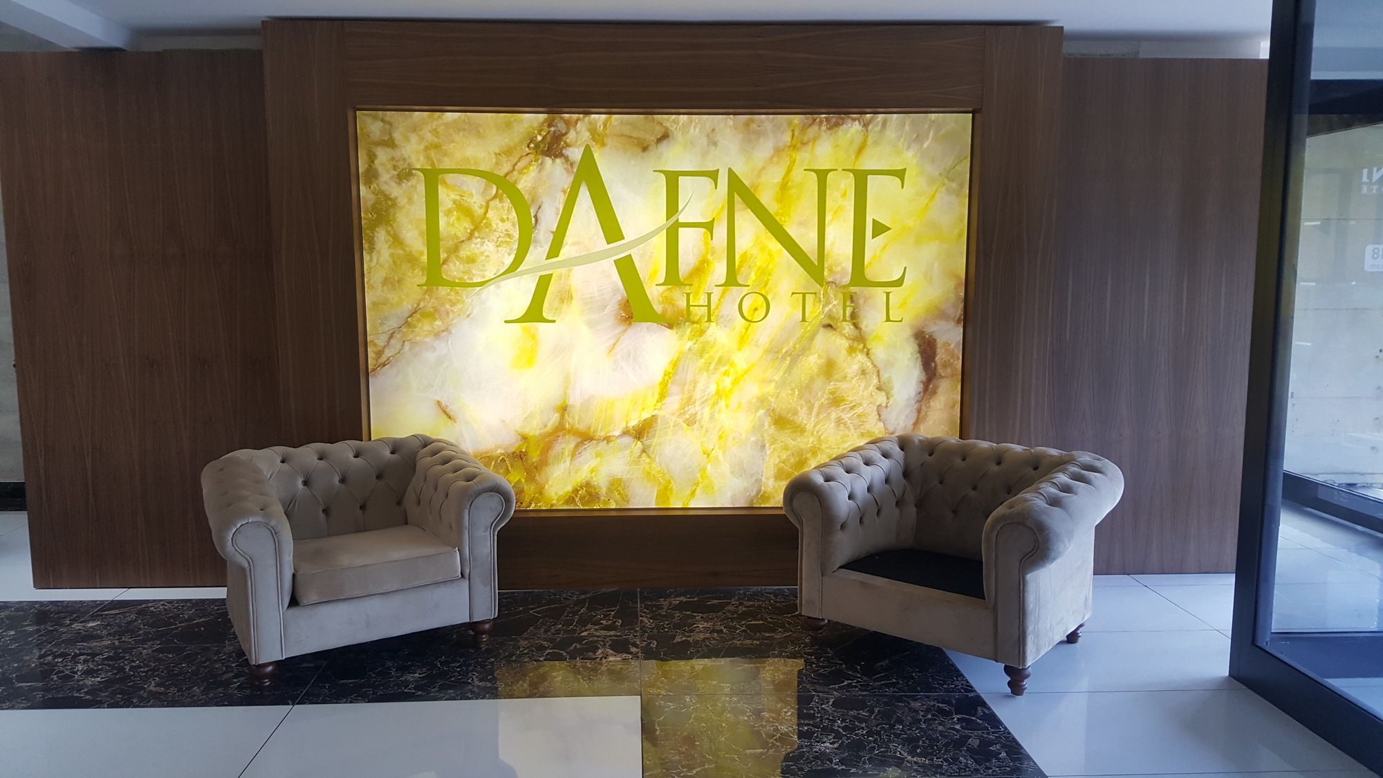 Dafne Hotel