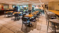 Best Western Plus Regency Inn  Conference Centre - breakfast