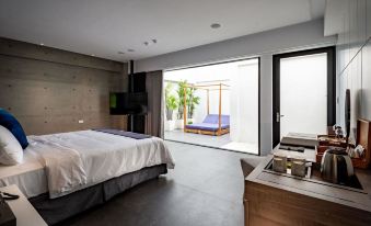 La Moon Boutique Motel
