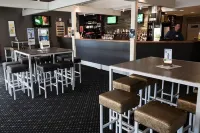 Marina Hotel