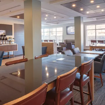 Holiday Inn Express & Suites BELLEVILLE by IHG