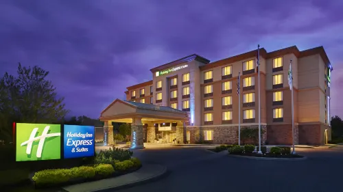 Holiday Inn Express & Suites HUNTSVILLE - MUSKOKA by IHG