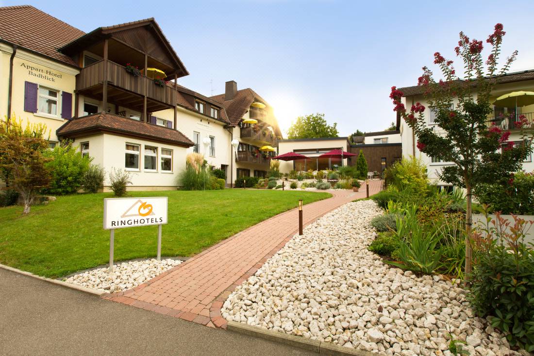 Aparthotel Badblick-Bad Bellingen Updated 2022 Room Price-Reviews & Deals |  Trip.com