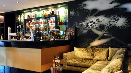 Hotel & Restaurant Dresel Отели в г. Хальфер