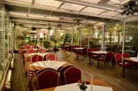 Hotel am Stadtwald - breakfast