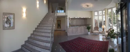 Hotel Perl Отели в г. Нойштадт-ам-Рюбенберге