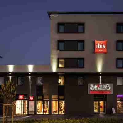 Ibis Saint Quentin En Yvelines Velodrome Hotel Exterior