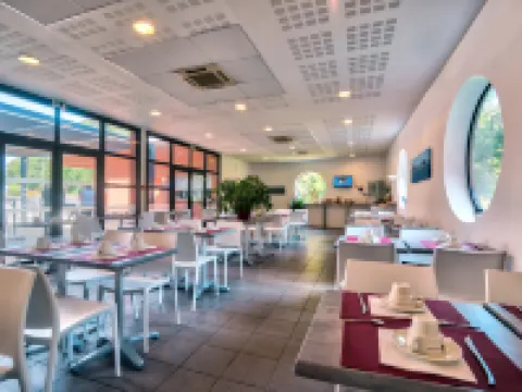 Zenitude Hôtel-Résidences Bordeaux Aéroport Mérignac Hotels in Merignac