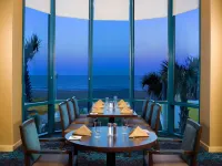 Sheraton Virginia Beach Oceanfront Hotel Hotels near Navy Seal Monument