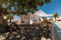 Artemis Suites Hotels in Megalochori