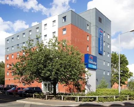 Travelodge Bolton Central River Street Hotel Hotels in Bolton