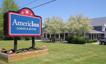 AmericInn by Wyndham Douglas/Saugatuck