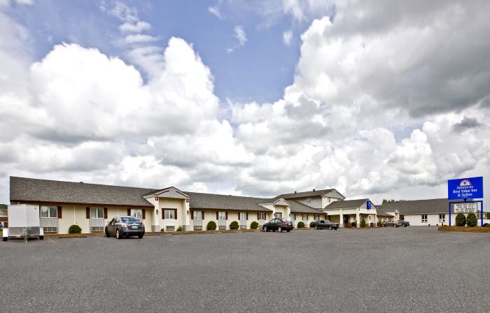 Americas Best Value Inn and Suites Thief River Falls