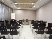 Crystal City Hotel Отели рядом с достопримечательностью «Мечеть Тзисдаракис»