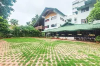 Hotel Woodland
