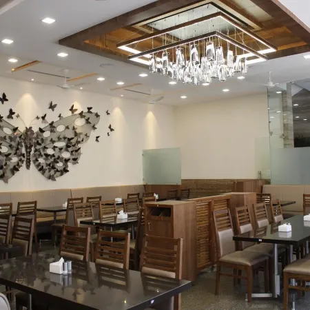 Hotel Silver Oak Near Ambabai Temple Kolhapur