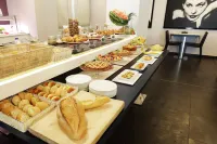 Holiday Inn NORD-ZARA by IHG - breakfast