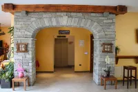 Crabun Hotel Hotels in Bard