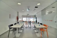 Hotel Bed4U Pamplona فنادق في Noain