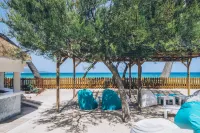 Iberostar Waves Alcudia Park Hotels near Samsara Beach Club