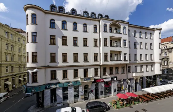 德沃拉科瓦旅館