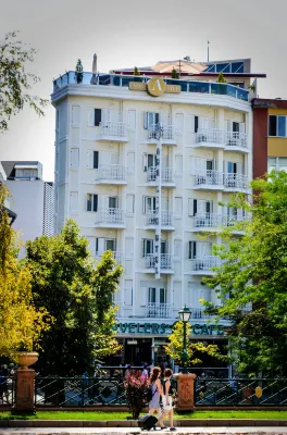 Ada Life Hotel