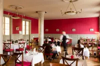 Károlyi Kastély Hotel & Restaurant - Desayuno