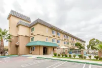 Spark by Hilton Modesto Hotels near Bed Bath & Beyond