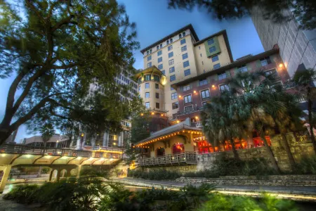 Hotel Valencia Riverwalk