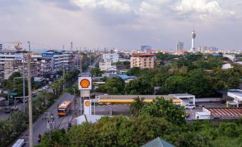 Baan Paknam Hotel