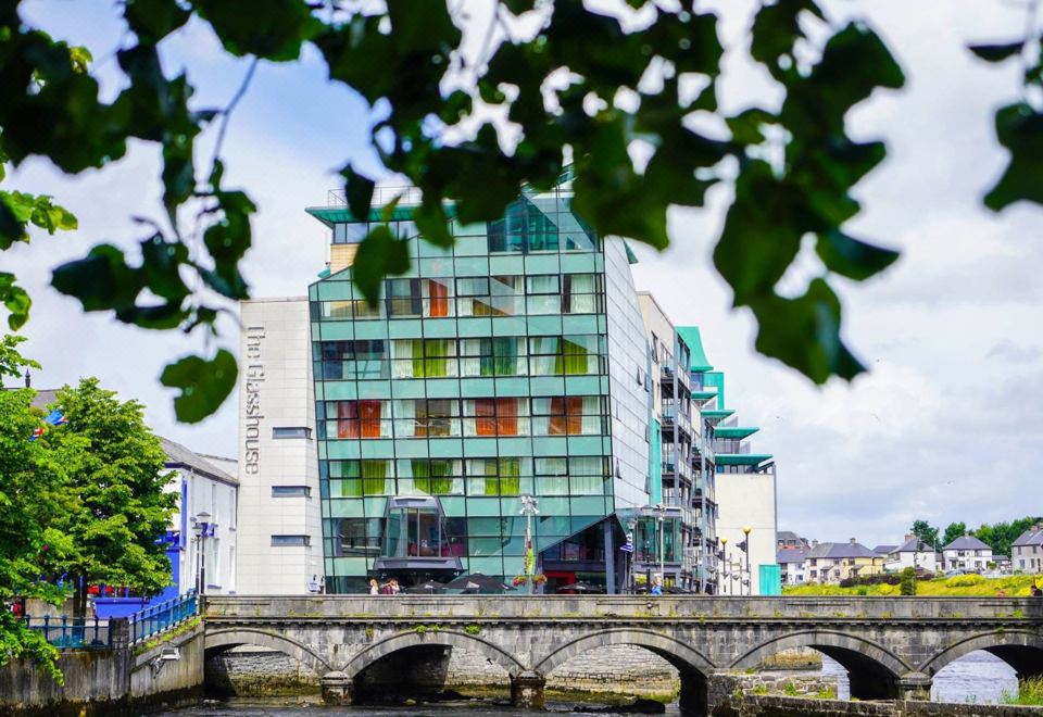 The Glasshouse,Sligo Updated 2024 Reviews & Prices