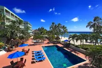 Coconut Court Beach Hotel - Pemandangan Pantai